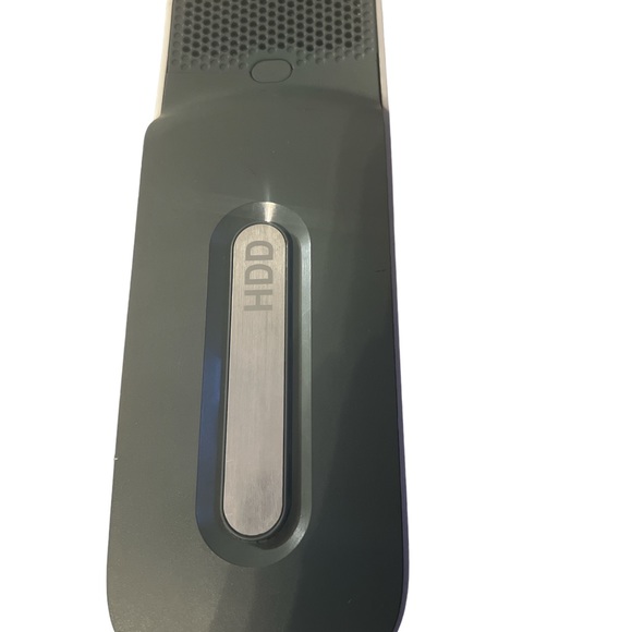 Microsoft XBOX 360 Console - Picture 6 of 16